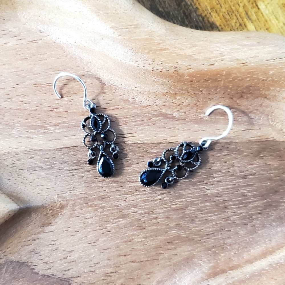 Vintage Monet Signed Faux Onyx Blackened Silver Tone Drop Earrings